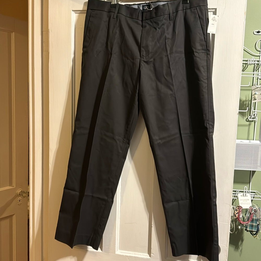 GAP tailored gray khakis 35x28